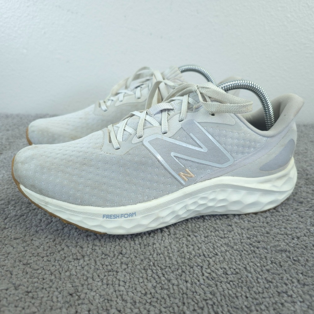 New Balance Arishi V4 Womens 10 Running Shoes Low Top Sneakers White WARISEG4